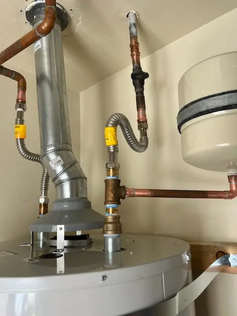 Water heater installation and plumbing repair in Kingwood Forest